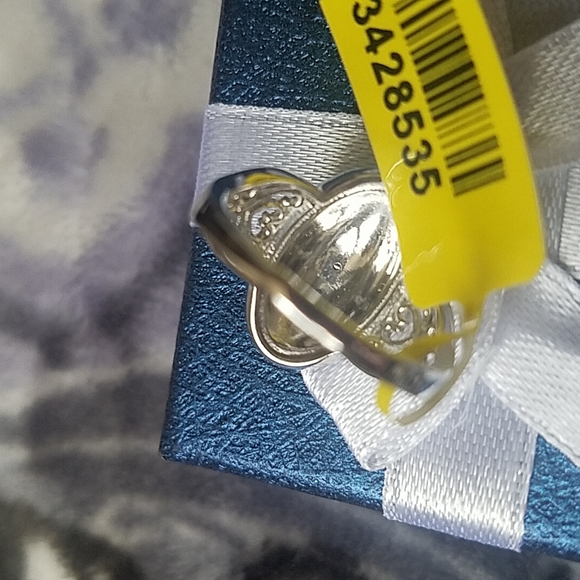 Sterling Silver 925 Ring - Picture 4 of 8